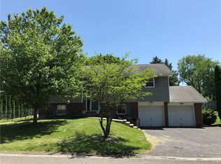 4467 Hanoverville Rd, Bethlehem, PA 18020