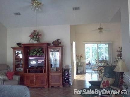 Living Room/Dining Room