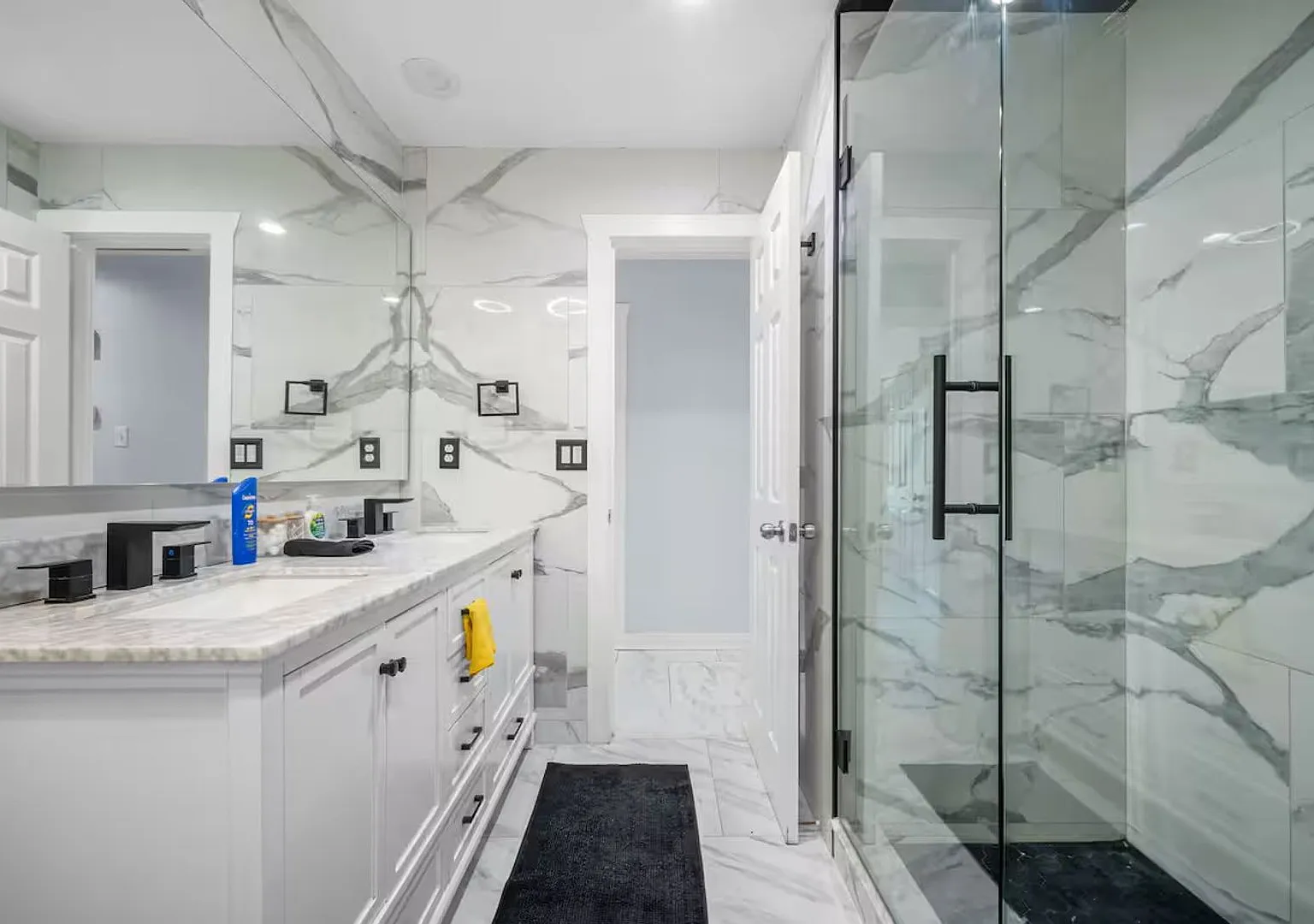 Room in 5 Bedroom Home at Greg Dr SW — Photo 1