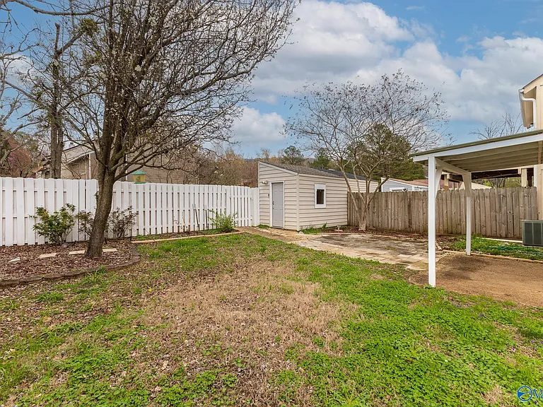 401 Hobbs Rd SE — Photo 10