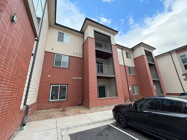 14341 E Tennessee Ave #104 — Photo 2