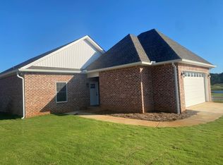 49 Palmer Cir, Hawkinsville, GA
