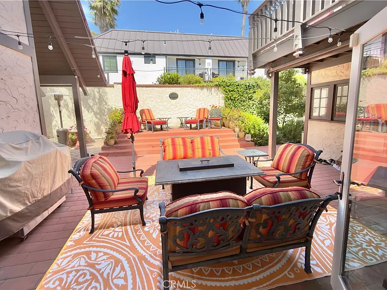327 Aster St — Photo 14