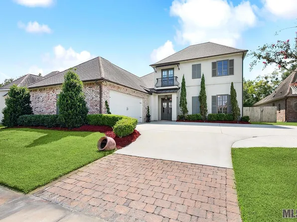8970 Carriagewood Estates Dr, Baton Rouge, LA 70817