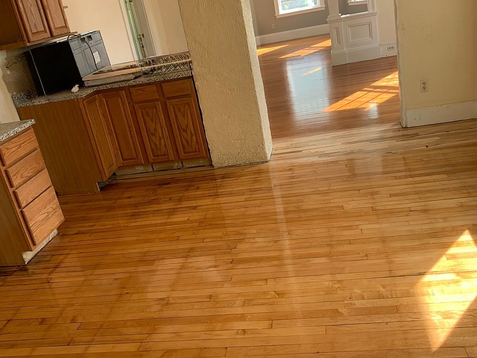 1st image of 219 Loring Ave #3