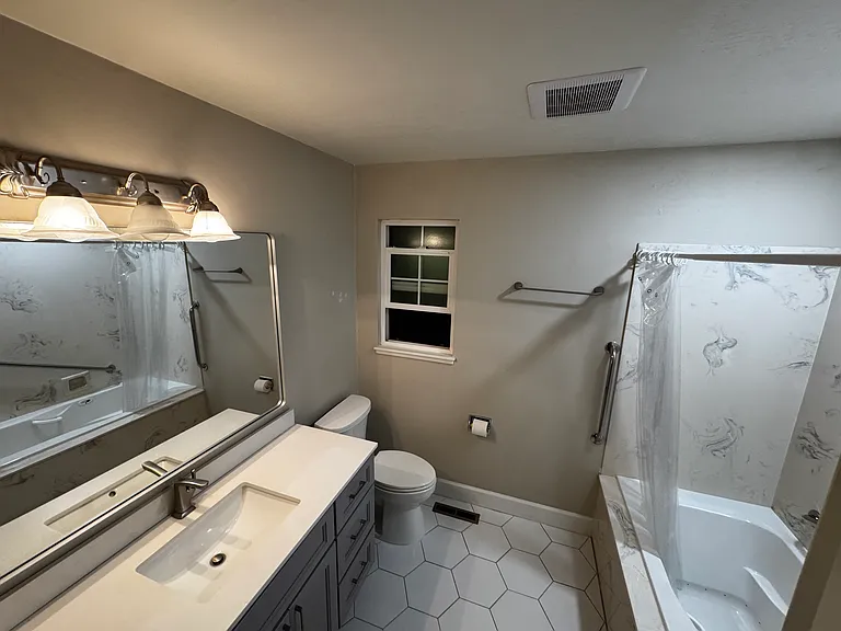 2131 Fernvale Dr — Photo 10
