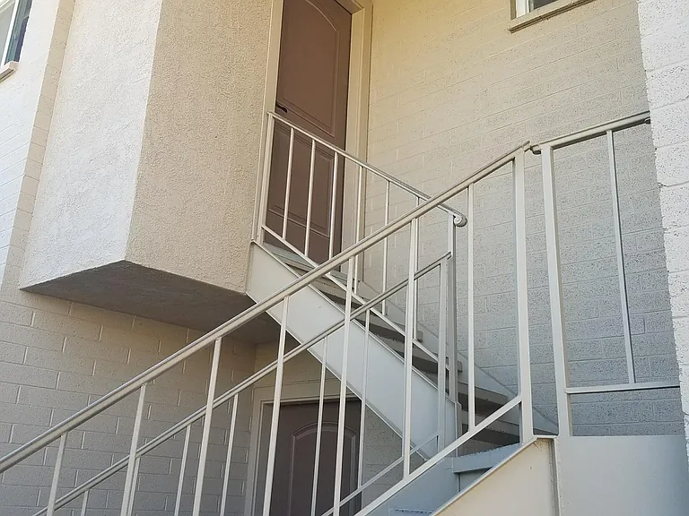 245 Geronimo Ln N — Photo 13