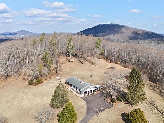 3rd image of 436 Castleton View Rd