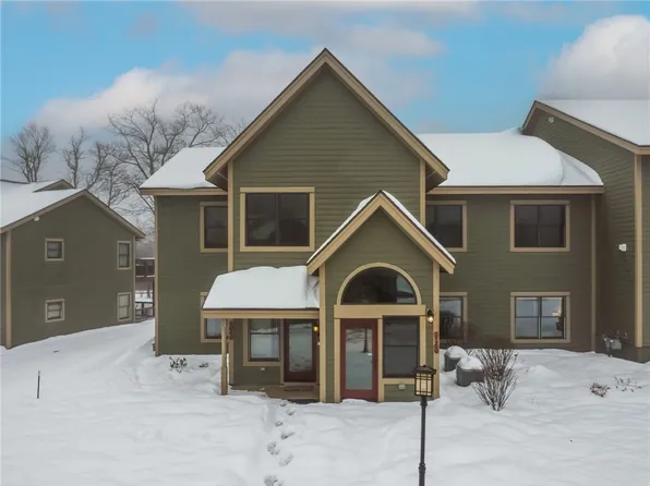 5048 Summit Dr, Hidden Valley, PA 15502