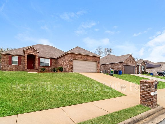 2nd image of 17009 Crooked Oak Dr