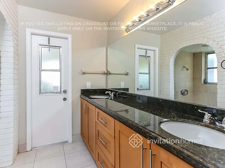 1153 SW 25th Ave — Photo 11