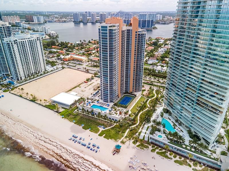 1st image of 18911 E Collins Ave #2506