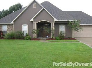 132 Saint Ignatius Cir, Cankton, LA 70584