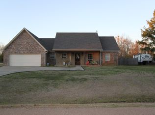 1150 Hildreth Rd, Columbus, MS 39702