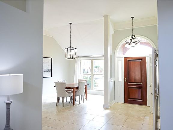 4th image of 8607 Old Savannah Ln