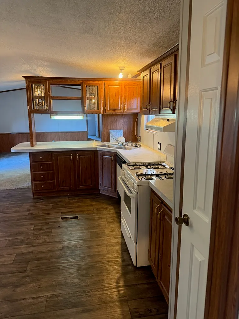 Whispering Pines Mobile Home - 408 - #1 — Photo 3