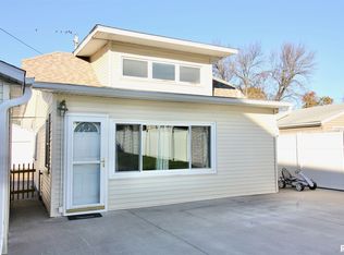 1925 12th St, Moline, IL 61265