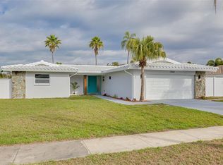 13641 Pleasant Dr, Largo, FL 33774