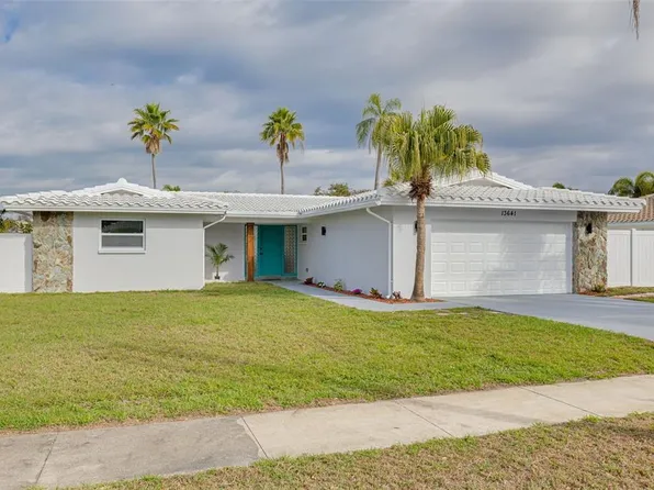 13641 Pleasant Dr, Largo, FL 33774