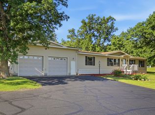 7001 County Road 40 NE, New London, MN 56273