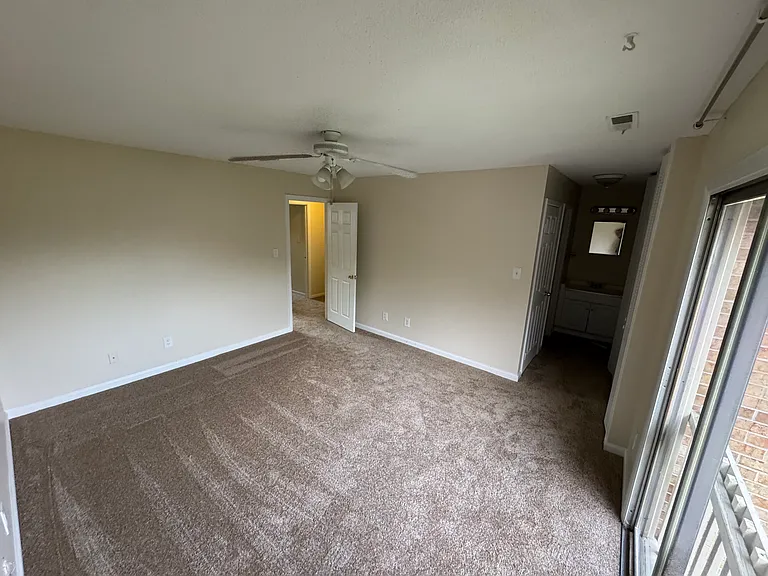 6402 Dillard Pl — Photo 2