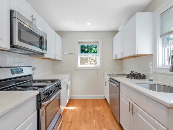 4 School St #2, Boston, MA 02119