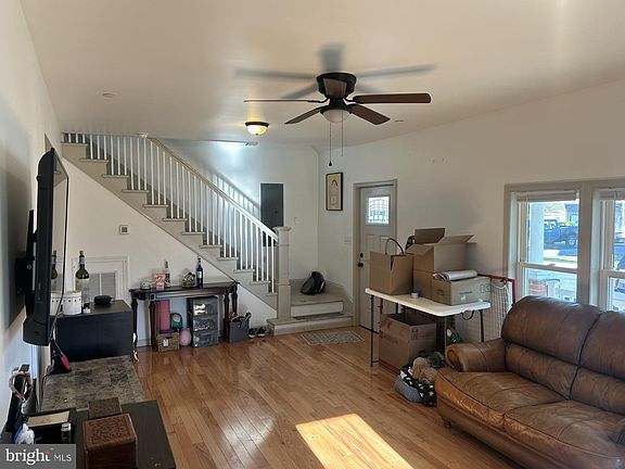 4th image of 404 Phillips Ave