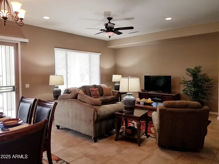 26824 W Potter Dr — Photo 5