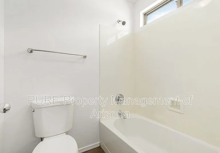 17753 W Caribbean Ln — Photo 18