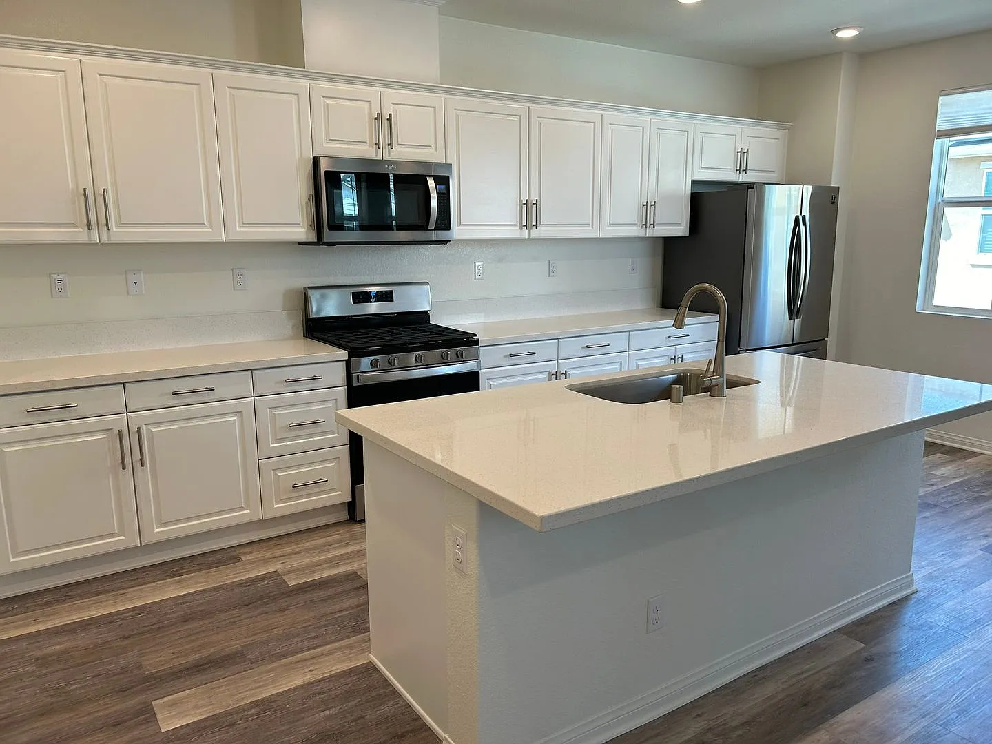 1714 Amarnthus Tree Pl Upland 91784 (3 Bed / 2.5 Bath) — Photo 3