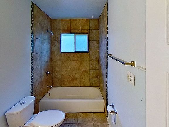 5th image of 349 Crestmont Dr