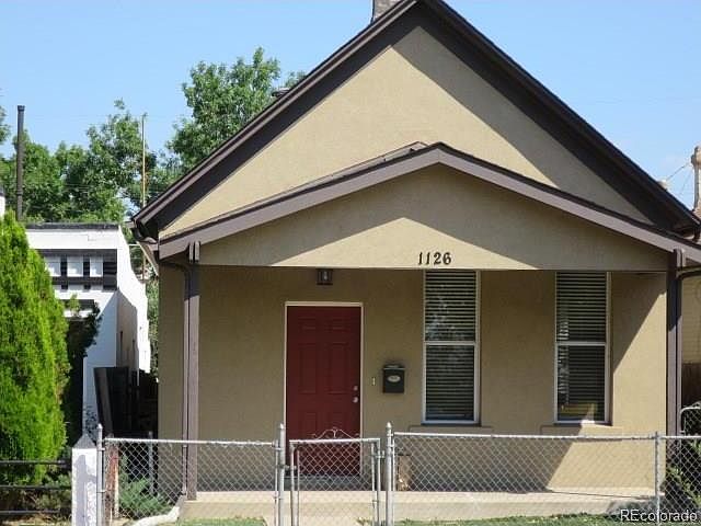 1st image of 1126 Mariposa St
