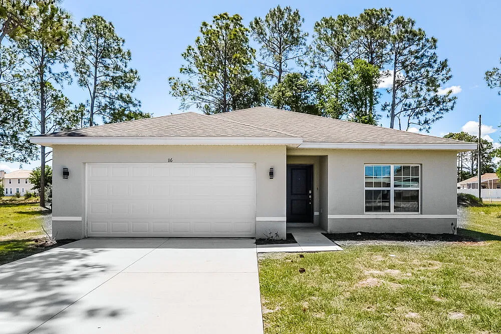 4 bed, 2.0 bath, 1661 sqft, $2,500 — Photo 1
