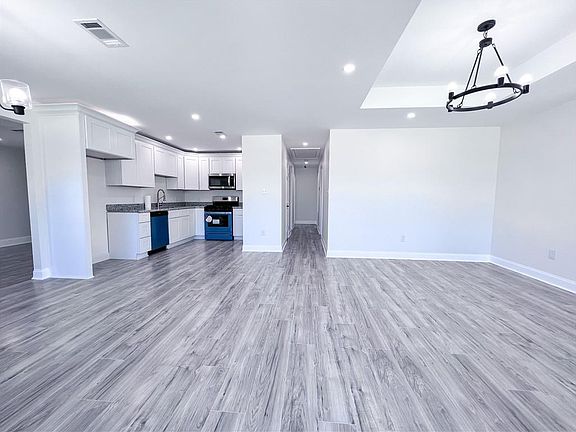 3rd image of 3421 Tambour Dr