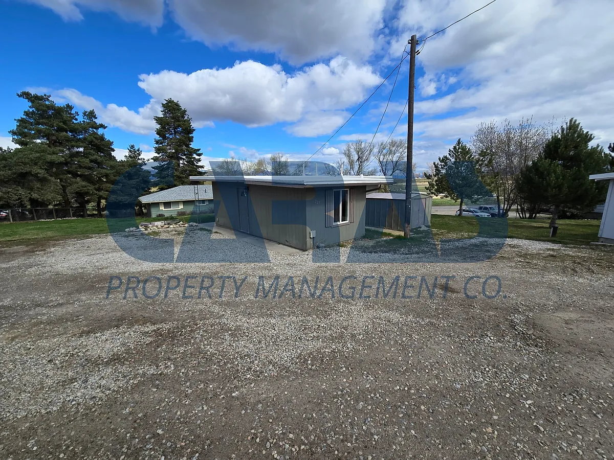 Building Photo - 223 Mockingbird Hl