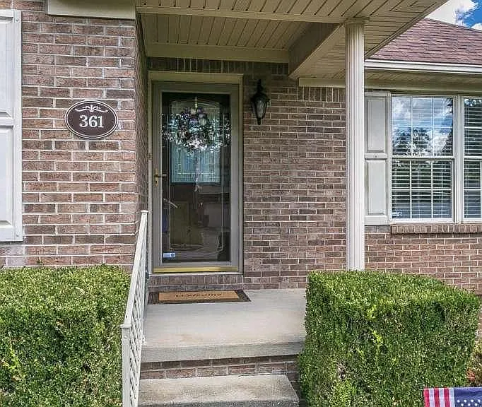 361 Reynolds Dr — Photo 12