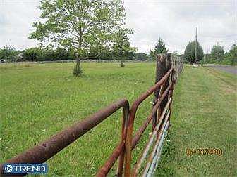 2nd image of 319 Swartley Rd