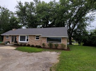 19N334 Randall Rd, West Dundee, IL 60118