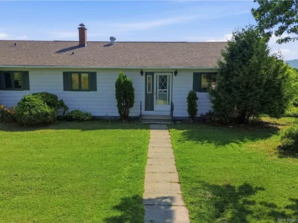 35 Stacey Rd, Wicklow, NB E7L 3X1