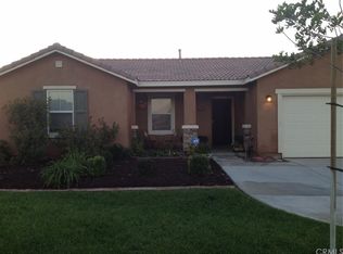 3002 Blue Cascade Dr, Perris, CA 92571