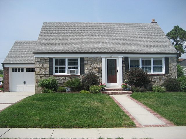 1st image of 584 Knollwood Dr
