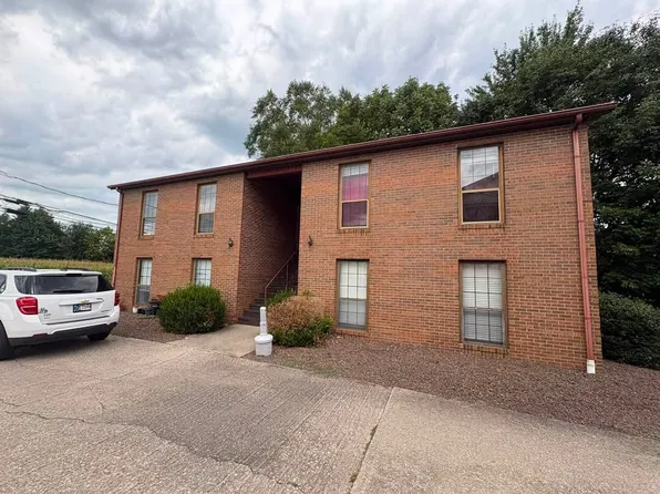 38 Cedarcrest Ct #3, Jasper, IN 47546