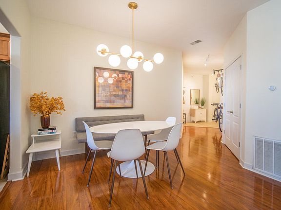 4th image of 1619 N Farwell Ave APT 109