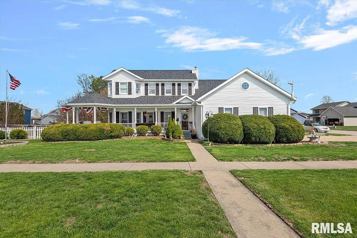 537 Augusta Dr photo 1