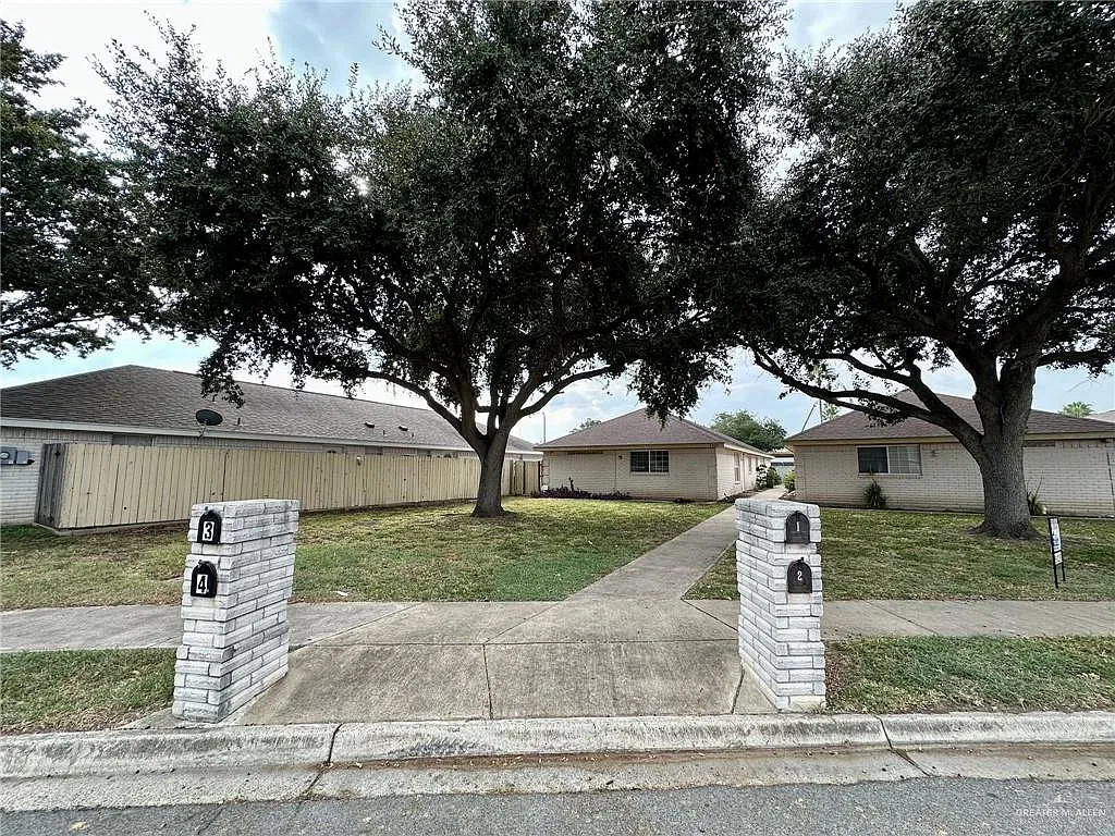2 bed, 3.0 bath, 1100 sqft, $1,100 — Photo 1