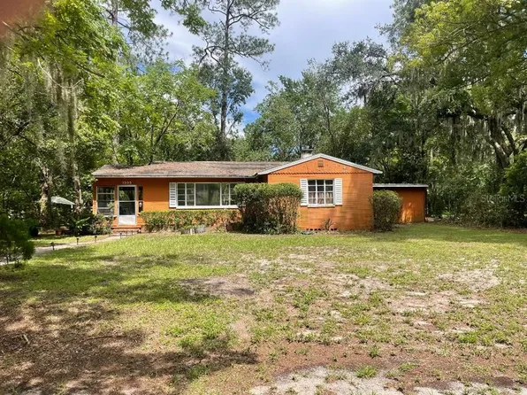 1305 NE 7th Ter, Gainesville, FL 32601