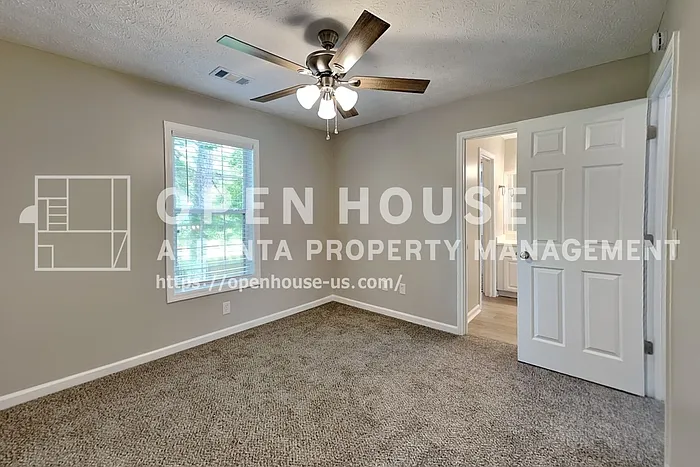2305 Luther Ter SW — Photo 17