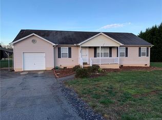 496 Mills Garden Rd, Statesville, NC 28625
