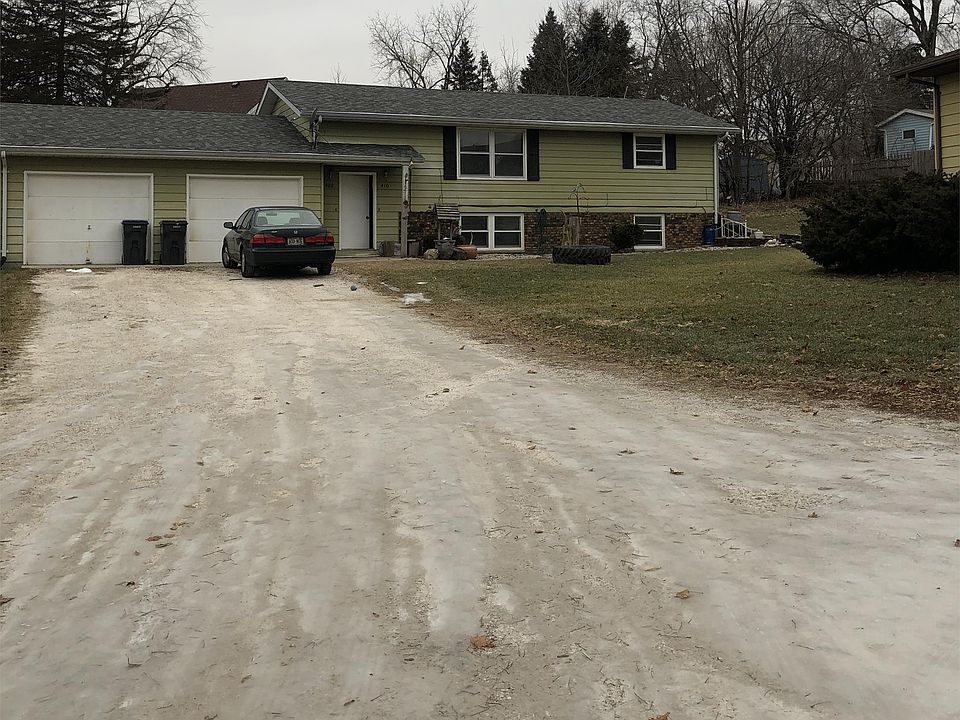2nd image of 410 McColm St