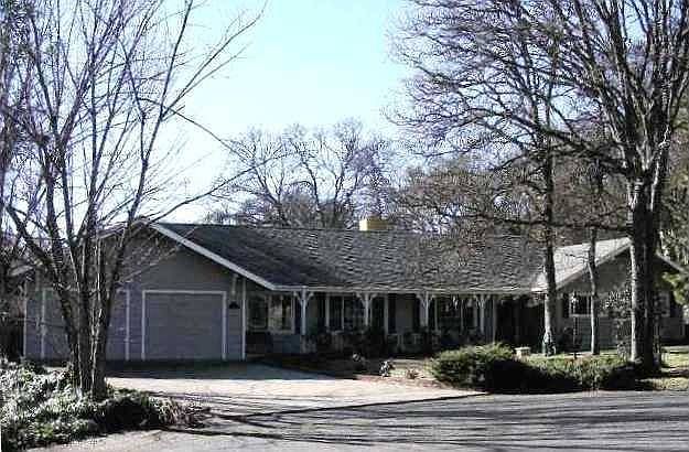1st image of 20680 White Oak Ct